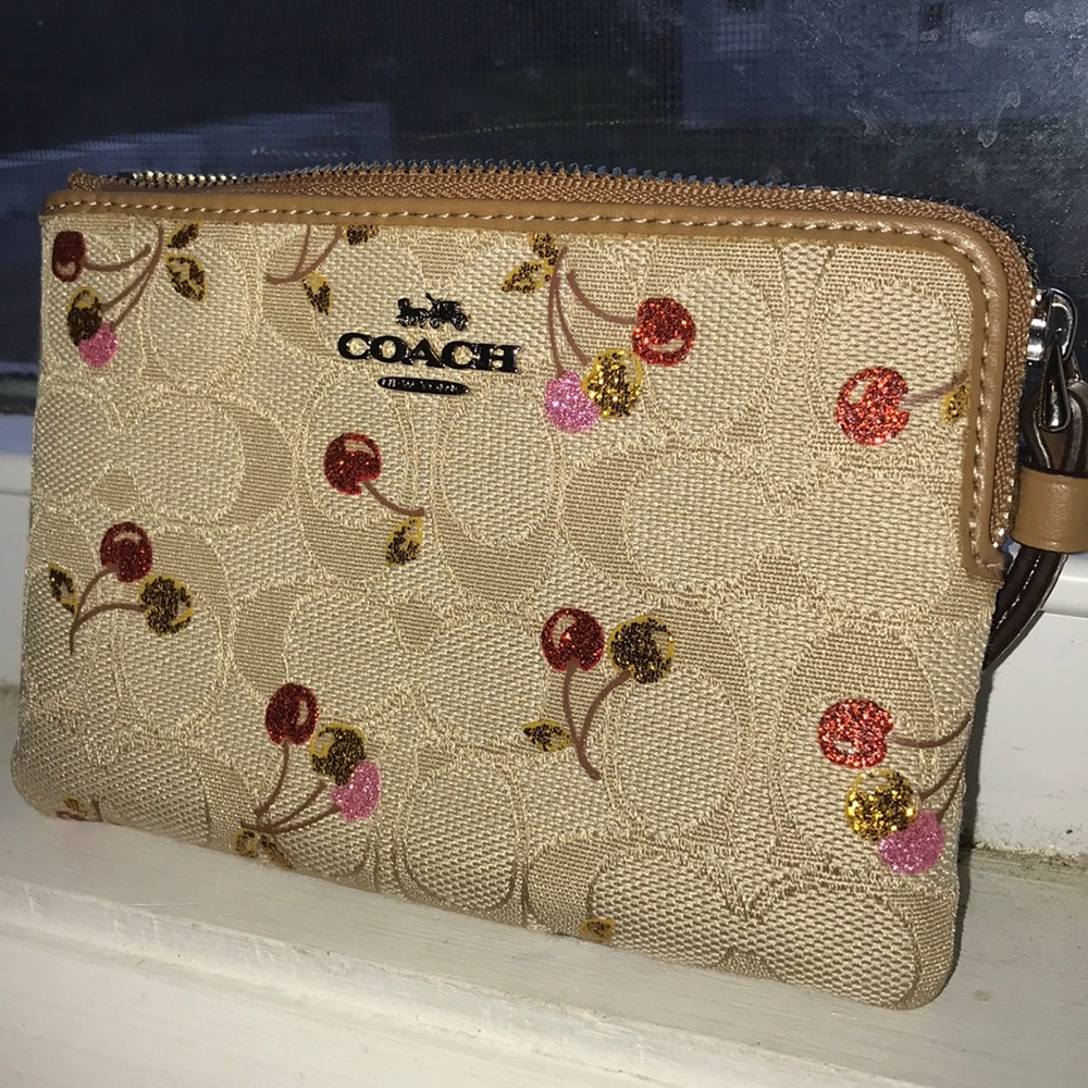 Brand new coach wristlet